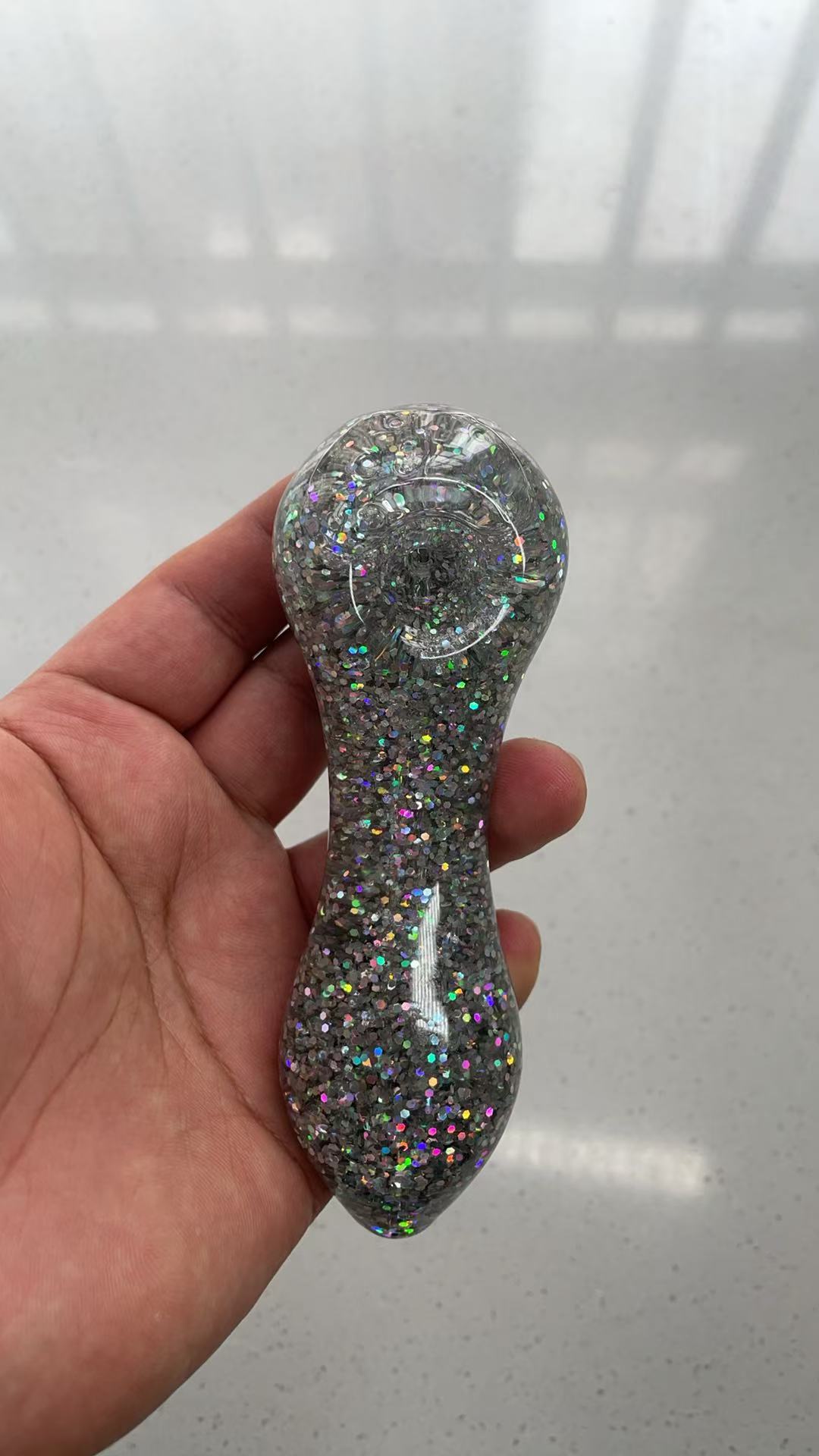 White round glitter pipe